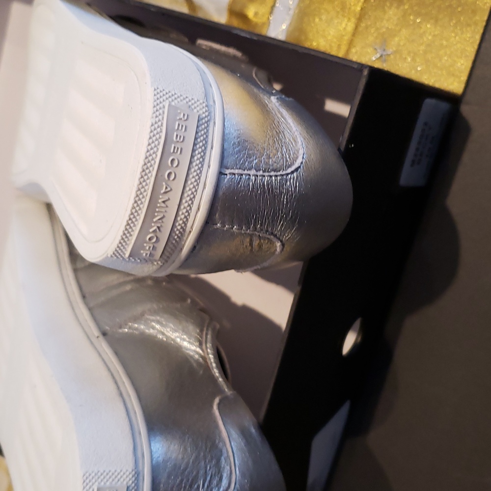 Rebecca Minkoff NEW Sneakers Stud Platform Designer Flats Shoe Leather🎉HP - Picture 12 of 12